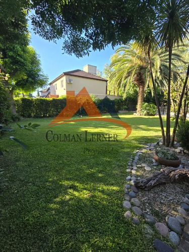 Venta Casa De Cuatro Dormitorios Country Club Banco Provincia