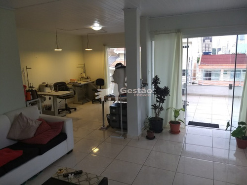Imagem 18 de 30 de Casa Para Venda No Bairro Ariribá Em Balneário Camboriú, 11 Quartos Sendo 1 Suíte, 5 Vagas, - Ml_28