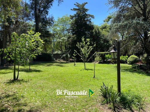 Venta Casa Quinta Con Parque, Pileta Y Quincho - La Reja Sur