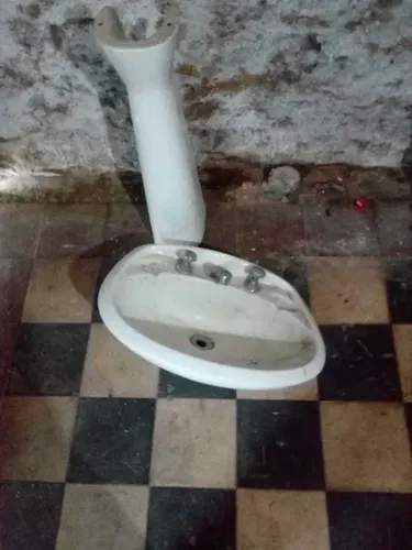 comprar Pileta Con Pie Con Grifería Fisurada