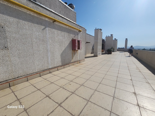 Disponible, Impecable, Con Estacionamiento Y Bd
