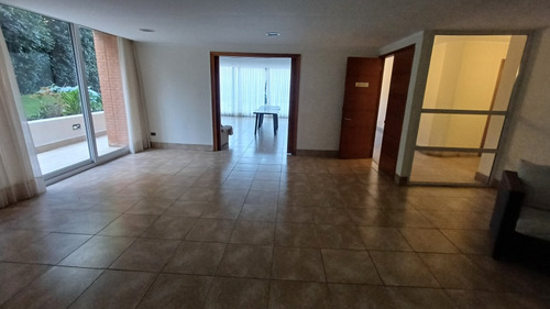 Impecable/iluminado/3 Dorm+servicios/ Cabot/ Alto Las Condes