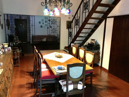 Chalet Estilo Español 5 Amb. En Piñeyro-avellaneda