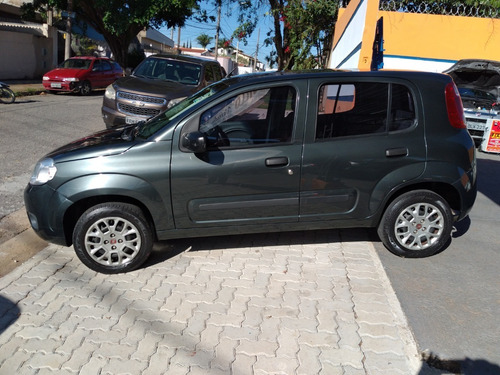 Imagem 9 de 10 de Fiat Uno Evo Vivace 1.0 Celeb 2013 Completo