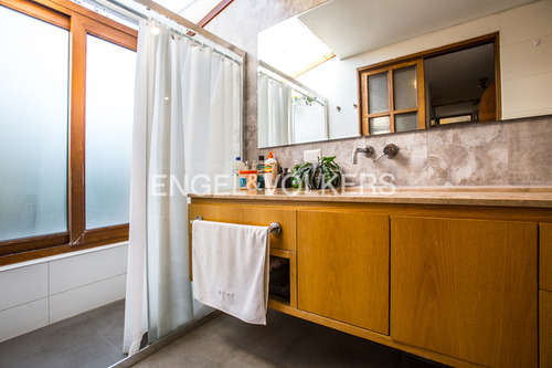 Casa En Venta San Carlos De Apoquindo / Paseo Los Domínicos