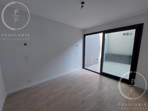 Venta 4 Ambientes Con Patio, Balcón Con Parrilla, Dependencia Y Cochera, Belgrano.