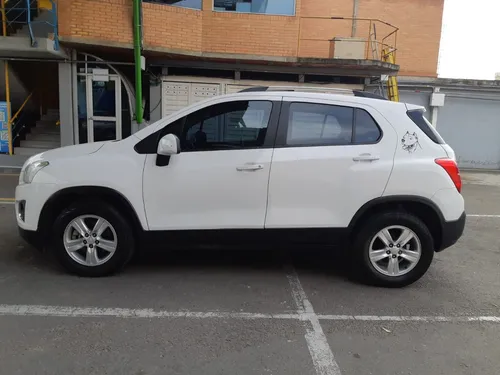 Chevrolet Tracker LS 1.8cc MT AA 4X2