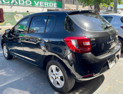 Imagen 6 de 8 de Renault Sandero 2015 1.6 Privilege Nav 105cv