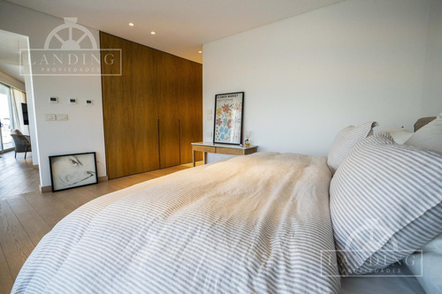 Departamento Con Increíbles Vistas Al Río En Piso 15 En Alquiler