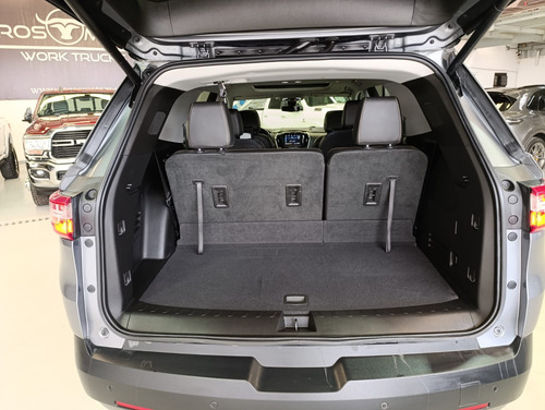 2020 Traverse Lt
