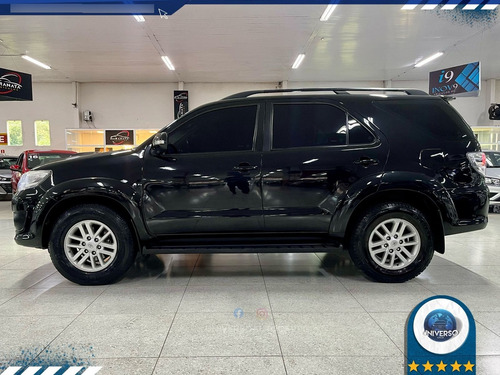 Toyota Hilux SW4 3.0 Srv 7l 4x4 Aut. 5p
