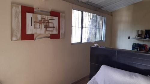 Imagem 8 de 13 de Casa Na Praia Com 3 Quartos, Boa Localização.