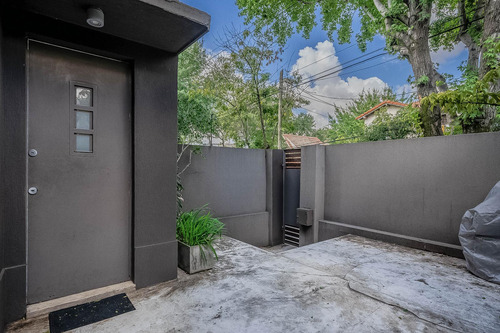 En Venta V. Lopez Divina Casa De 3 Dorm Estudio/play Jardin