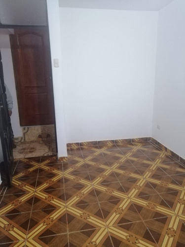 Imagen 14 de 19 de Alquiler Departamento Independiente San Juan De Miraflores