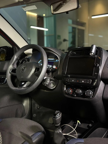 Renault Kwid 1.0 Outsider