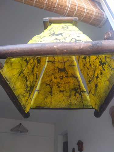 Lampara Colgante De Madera Y Tela Marrón (Usado)