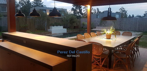Venta Casa 4 Dormitorios Servicio San Nicolas
