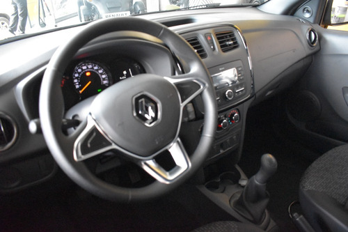 Imagen 13 de 17 de Renault Logan Life