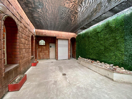 Alquilo Casa Con Local Y Depósito Caballito