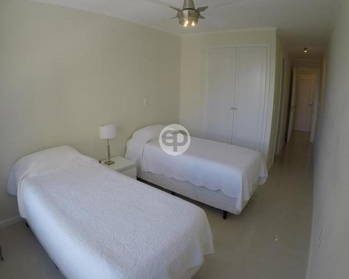 Apartamento En Brava Primera Linea