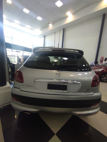 Peugeot 207 1.6 Xt 2009