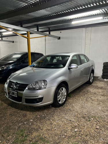 Volkswagen Vento 2.5 Advance 170cv