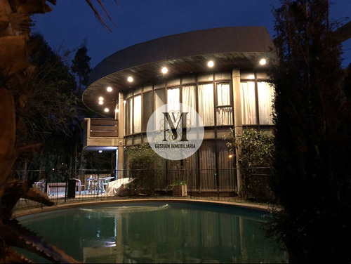 Exclusiva Arquitectura Bauhaus 5d+4b+6 Est (85250)