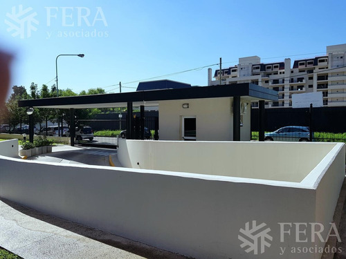 A Estrenar!! Venta De Departamento 3 Ambientes, Piscina, Sum, Parrillas En Bernal