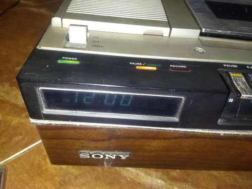 Antiguo Betamax Sony Prende Pero No Reproduce Cintas (Usado)