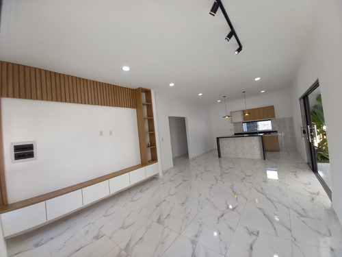Vendo Casa A Estrenar En El Barrio San Pedro De Encarnación: 3 Habitaciones Y 2 Baños