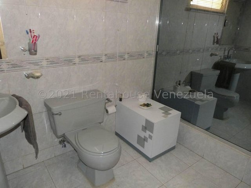 Imagen 4 de 14 de Casa En Venta Prados Del Este 22-498 Renta House Los Samanes