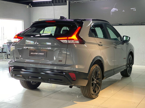 Mitsubishi Eclipse Cross 1.5 Hpe Black Turbo Cvt 5P