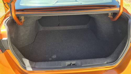 Nissan Sentra 1.8 Advance Mt