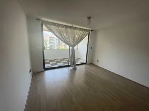 Amplio 4 Dorm + 3 Baños + Est + Bod (101408)
