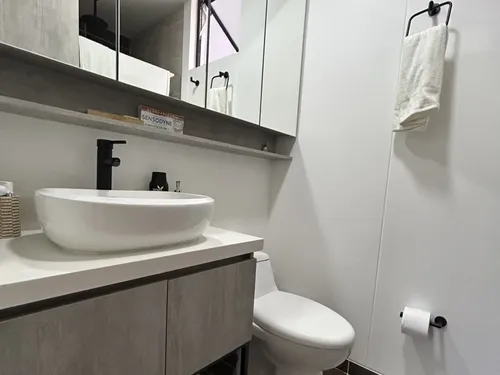 Apartamento En Arriendo En Envigado Sector Loma De Los Mesa (25573).
