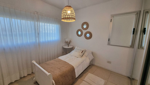 Departamento En Venta O Alquiler Temporal Con Muebles 3 Ambientes Con Vista Al Agua, Portezuelo