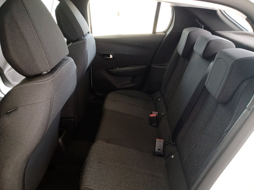 Imagen 15 de 17 de Peugeot 208 2023 1.6l Active Pack