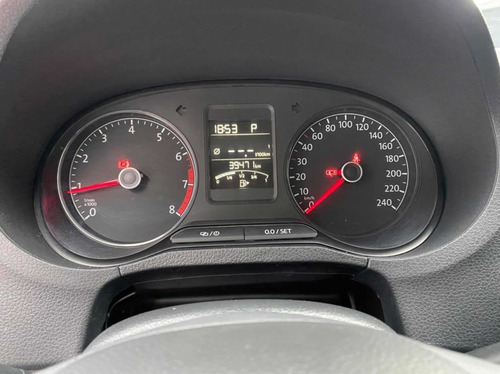 Imagen 11 de 14 de Volkswagen Vento 2019 1.6 Confortline At
