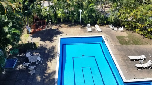 Venta Excelente Apartamento Los Naranjos Con Pozo