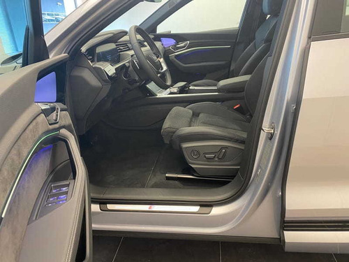Audi E-tron Sportback Perfomace Black