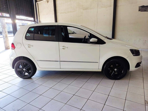 Imagem 8 de 13 de Volkswagen Fox 1.6 Msi Highline 16v Flex 4p Manual