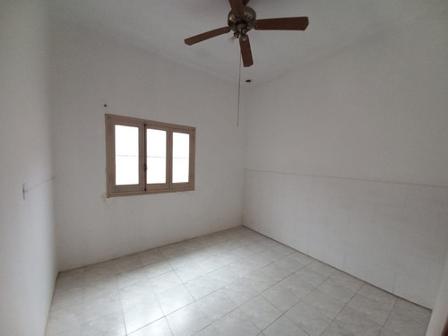 Venta De Casa Con Departamento Y Local Comercial