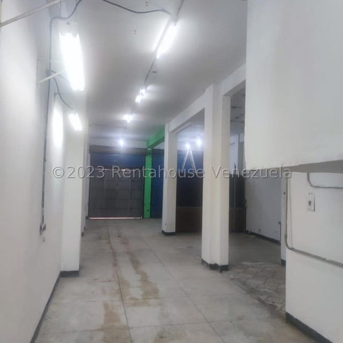 Local Comercial ( Pb / A Pie De Calle / 2 Niveles) Alquiler Parroquia La Candelaria Mls - 23-18098
