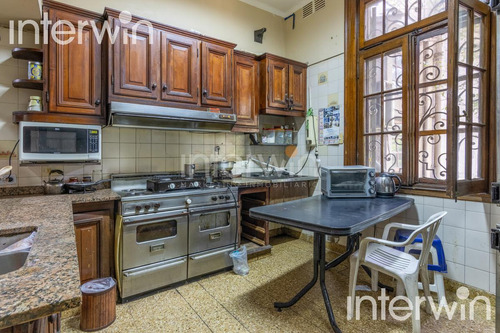 Venta Casa Inglesa De 3 Plantas - Belgrano - Belgrano R