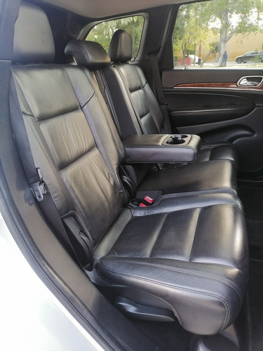 Imagen 8 de 14 de Jeep Grand Cherokee 2011 3.6 Limited Navegación V6 4x2 Mt