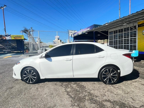 Imagen 8 de 16 de Toyota Corolla