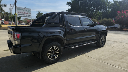 Toyota Tacoma TRD SPORT 4X2