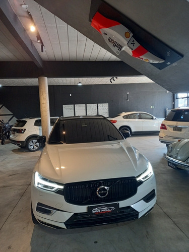 Imagem 3 de 9 de Volvo Xc60 T5 Momentum 2018 - São Paulo Motorsport