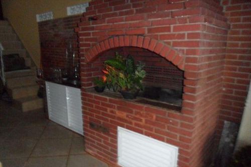 Imagem 20 de 22 de Excelente Localização! Bairro Vila Tupi Em Praia Grande. Linda Casa De Isolada Para Venda, Contendo 04 Quartos, Suíte, - Ca0075