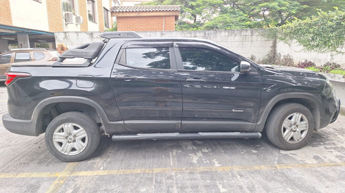Fiat Toro 1.8 Endurance 16v Flex 4x2 Aut. 4p